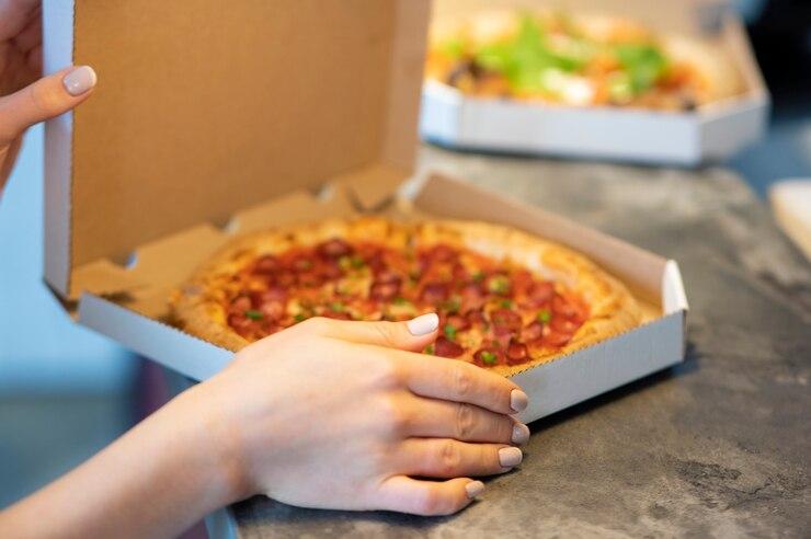 Revolutionize seu negócio: entenda por que você precisa de uma máquina para embalagem de pizza
